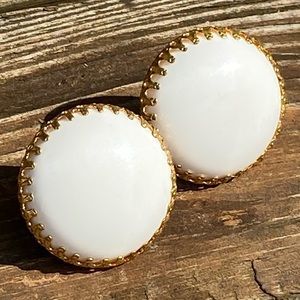 Vintage Lightweight screw post large White Button Gold Earrings